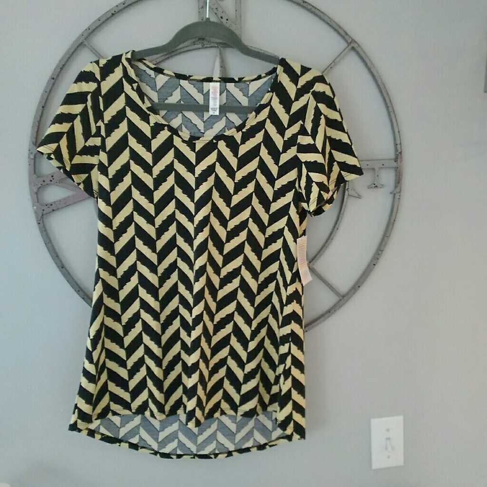 Lularoe "CLASSIC TEE"